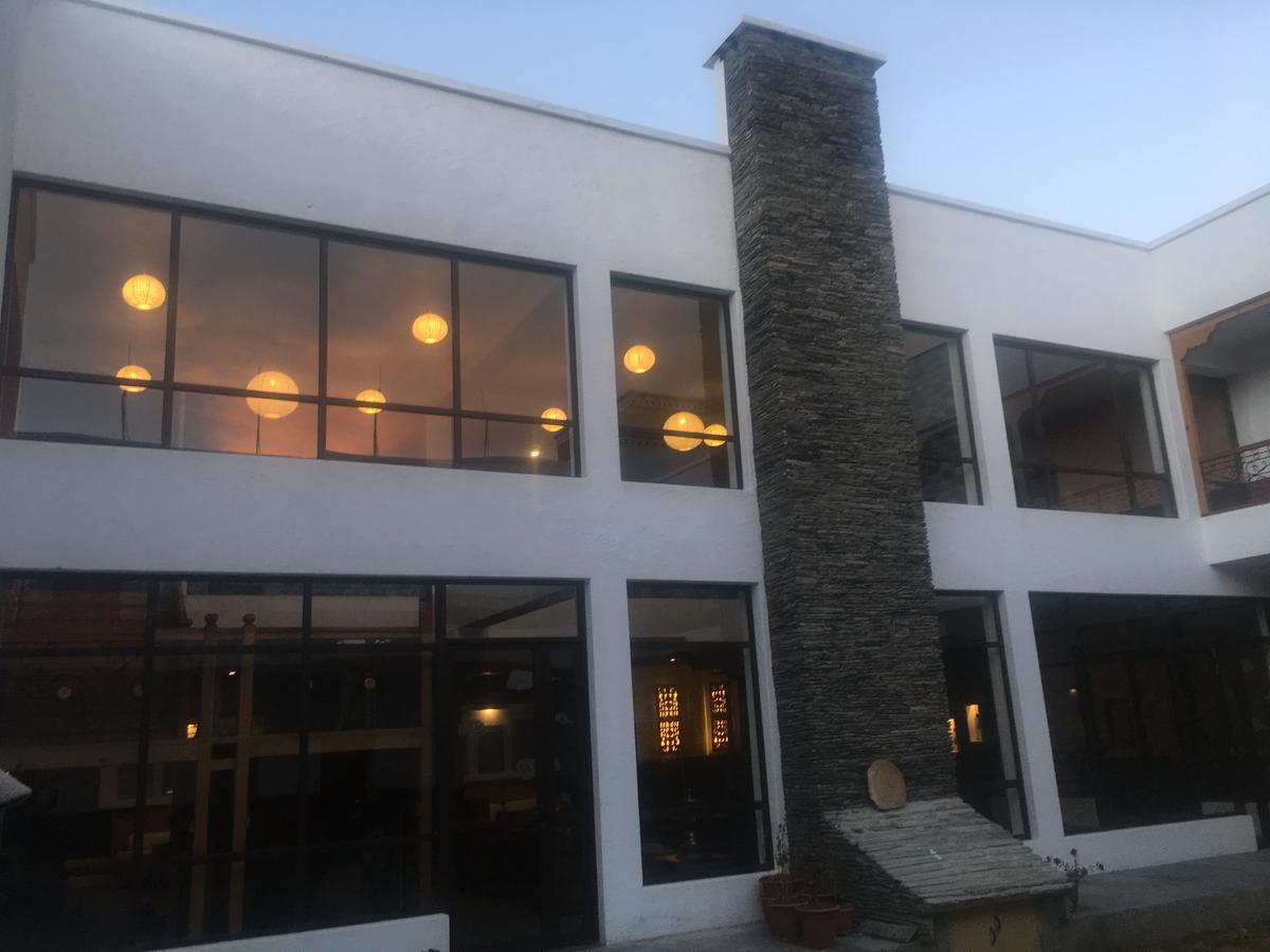 Royal Mustang Resort Nambo Exterior photo